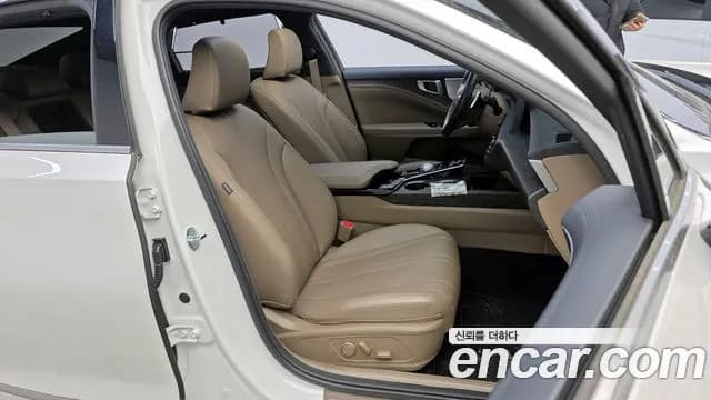 2023 Kia K8 2.5 Gasoline 2WD Sold VIN KNAM241BBPA049698 – rear exterior 2023 Kia K8 2.5 Gasoline 2WD Sold VIN KNAM241BBPA049698 – rear exterior