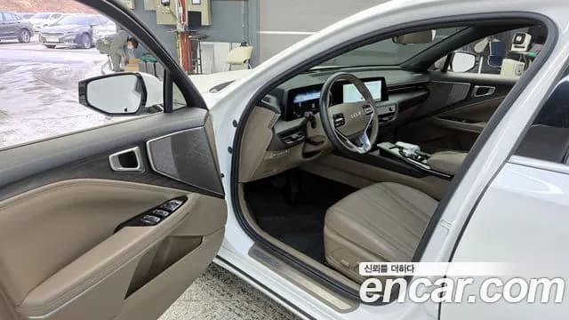 2023 Kia K8 2.5 Gasoline 2WD Sold VIN KNAM241BBPA049698 – interior seats 2023 Kia K8 2.5 Gasoline 2WD Sold VIN KNAM241BBPA049698 – interior seats