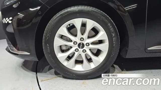 2023 Kia K8 2.5 Gasoline 2WD Sold VIN KNAM241BBPA051008 – photo 14 2023 Kia K8 2.5 Gasoline 2WD Sold VIN KNAM241BBPA051008 – photo 14