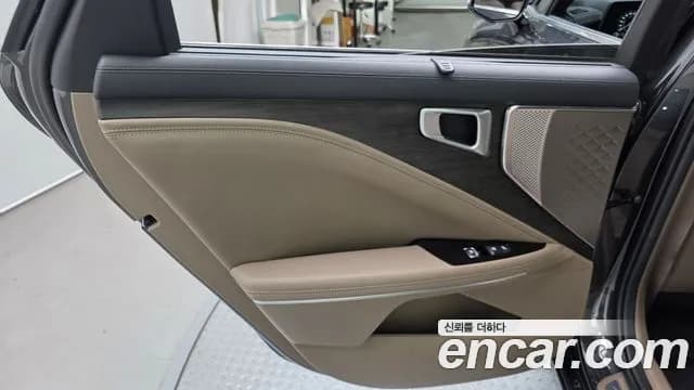 2023 Kia K8 2.5 Gasoline 2WD Sold VIN KNAM241BBPA054051 – exterior detail 2023 Kia K8 2.5 Gasoline 2WD Sold VIN KNAM241BBPA054051 – exterior detail