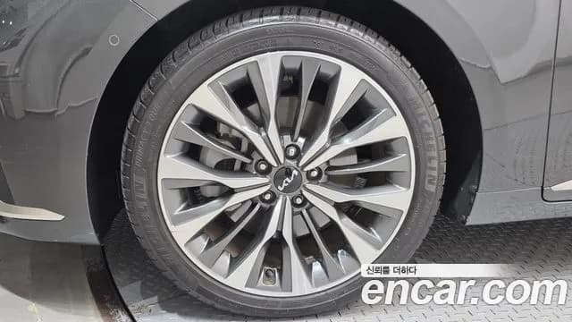 2023 Kia K8 2.5 Gasoline 2WD Sold VIN KNAM241BBPA054051 – photo 30 2023 Kia K8 2.5 Gasoline 2WD Sold VIN KNAM241BBPA054051 – photo 30