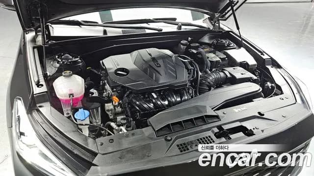 2023 Kia K8 2.5 Gasoline 2WD Sold VIN KNAM241BBPA057278 – interior seats 2023 Kia K8 2.5 Gasoline 2WD Sold VIN KNAM241BBPA057278 – interior seats