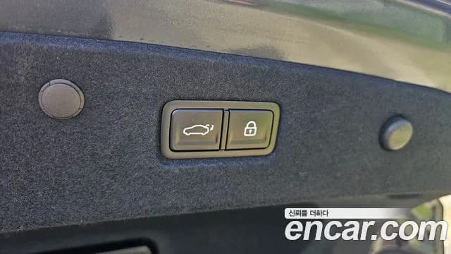 2024 Kia K8 2.5 Gasoline 2WD Sold VIN KNAM241BBRA066972 – rear exterior 2024 Kia K8 2.5 Gasoline 2WD Sold VIN KNAM241BBRA066972 – rear exterior