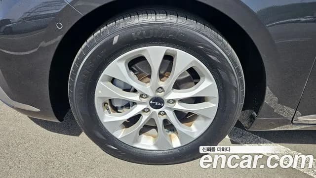 2024 Kia K8 2.5 Gasoline 2WD Sold VIN KNAM241BBRA066972 – photo 16 2024 Kia K8 2.5 Gasoline 2WD Sold VIN KNAM241BBRA066972 – photo 16