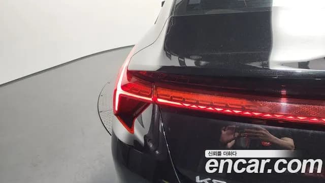 2024 Kia K8 2.5 Gasoline 2WD Sold VIN KNAM241BBRA067055 – side profile 2024 Kia K8 2.5 Gasoline 2WD Sold VIN KNAM241BBRA067055 – side profile