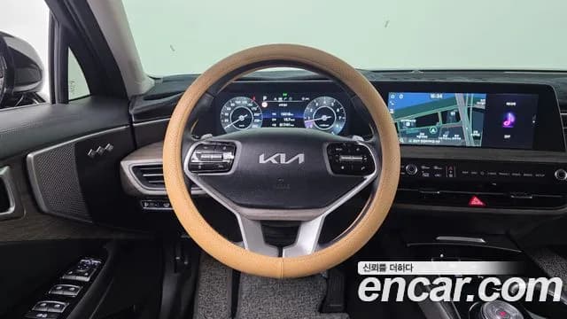 2024 Kia K8 2.5 Gasoline 2WD Sold VIN KNAM241BBRA070082 – interior seats 2024 Kia K8 2.5 Gasoline 2WD Sold VIN KNAM241BBRA070082 – interior seats