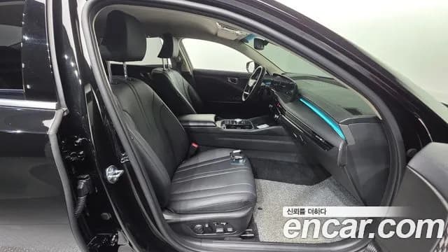 2025 Kia The New K8 2.5 Gasoline 2WD Sold VIN KNAM241BBSA082160 – interior seats 2025 Kia The New K8 2.5 Gasoline 2WD Sold VIN KNAM241BBSA082160 – interior seats