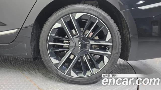 2025 Kia The New K8 2.5 Gasoline 2WD Sold VIN KNAM241BBSA082160 – photo 18 2025 Kia The New K8 2.5 Gasoline 2WD Sold VIN KNAM241BBSA082160 – photo 18