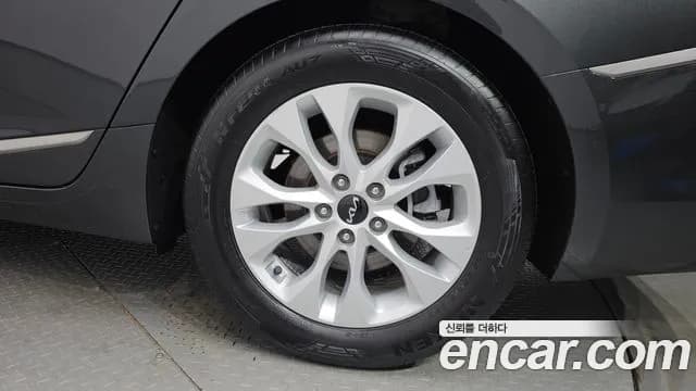 2022 Kia K8 3.5 LPG 2WD Sold VIN KNAM241FBNA018591 – photo 22 2022 Kia K8 3.5 LPG 2WD Sold VIN KNAM241FBNA018591 – photo 22