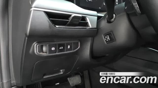 2025 Kia The New K8 3.5 LPG 2WD Sold VIN KNAM341FBSA080066 – photo 18 2025 Kia The New K8 3.5 LPG 2WD Sold VIN KNAM341FBSA080066 – photo 18