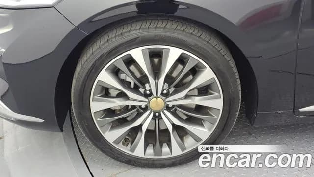 2022 Kia K8 3.5 Gasoline 4WD Sold VIN KNAM441DDNA026272 – front exterior 2022 Kia K8 3.5 Gasoline 4WD Sold VIN KNAM441DDNA026272 – front exterior