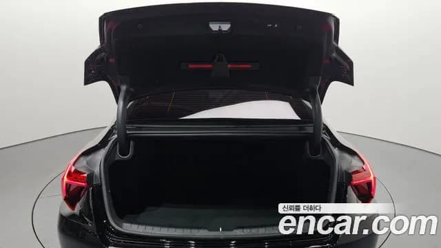 2022 Kia K8 3.5 Gasoline 4WD Sold VIN KNAM441DDNA026272 – exterior detail 2022 Kia K8 3.5 Gasoline 4WD Sold VIN KNAM441DDNA026272 – exterior detail