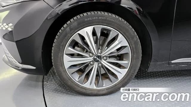 2023 Kia K8 3.5 LPG 2WD Sold VIN KNAM441FBPA036656 – undercarriage 2023 Kia K8 3.5 LPG 2WD Sold VIN KNAM441FBPA036656 – undercarriage