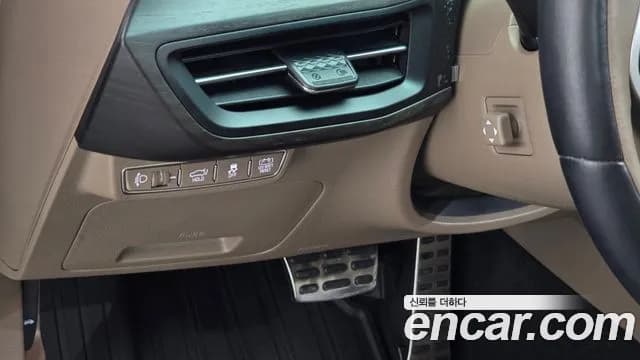 2023 Kia K8 Hybrid Signature Special Sold VIN KNAM5411BPA049295 – side profile 2023 Kia K8 Hybrid Signature Special Sold VIN KNAM5411BPA049295 – side profile