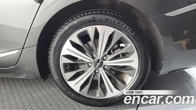 2023 Kia K8 Hybrid Signature Special Sold VIN KNAM5411BPA059734 – interior seats 2023 Kia K8 Hybrid Signature Special Sold VIN KNAM5411BPA059734 – interior seats