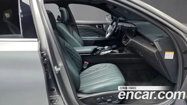 2024 Kia K8 Hybrid Signature Special Sold VIN KNAM5411BRA067088 – rear exterior 2024 Kia K8 Hybrid Signature Special Sold VIN KNAM5411BRA067088 – rear exterior