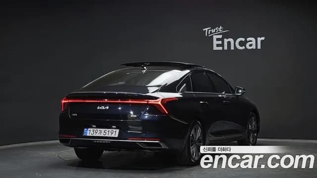 2024 Kia K8 Hybrid Signature Special Sold VIN KNAM5411BRA069218 – exterior detail 2024 Kia K8 Hybrid Signature Special Sold VIN KNAM5411BRA069218 – exterior detail