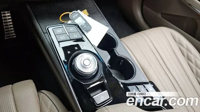 2024 Kia K8 Hybrid Signature Special Sold VIN KNAM5411BRA072852 – front exterior 2024 Kia K8 Hybrid Signature Special Sold VIN KNAM5411BRA072852 – front exterior