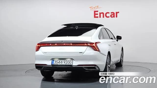 2024 Kia K8 Hybrid Signature Special Sold VIN KNAM5411BRA072852 – exterior detail 2024 Kia K8 Hybrid Signature Special Sold VIN KNAM5411BRA072852 – exterior detail