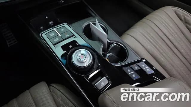 2024 Kia K8 Hybrid Signature Special Sold VIN KNAM5411BRA073002 – interior seats 2024 Kia K8 Hybrid Signature Special Sold VIN KNAM5411BRA073002 – interior seats