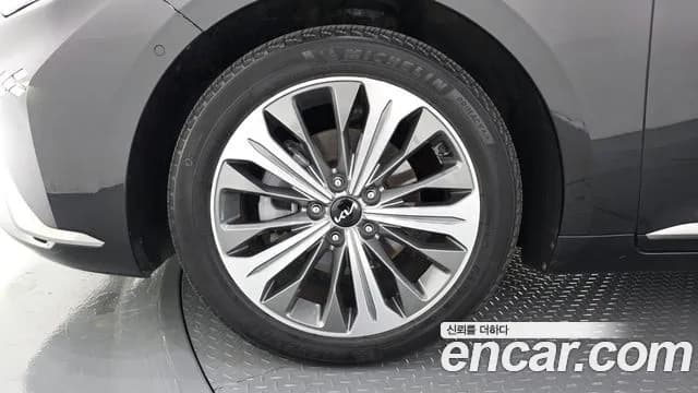 2024 Kia K8 Hybrid Signature Special Sold VIN KNAM5411BRA073002 – photo 11 2024 Kia K8 Hybrid Signature Special Sold VIN KNAM5411BRA073002 – photo 11