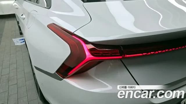 2024 Kia K8 Hybrid Signature Special Sold VIN KNAM5411BRA073092 – interior seats 2024 Kia K8 Hybrid Signature Special Sold VIN KNAM5411BRA073092 – interior seats