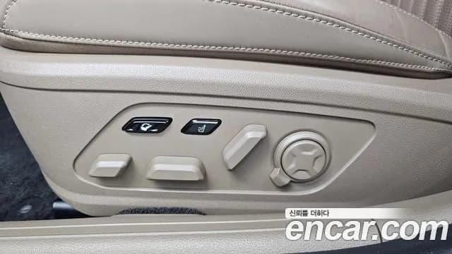 2024 Kia K8 Hybrid Signature Special Sold VIN KNAM5411BRA073436 – front exterior 2024 Kia K8 Hybrid Signature Special Sold VIN KNAM5411BRA073436 – front exterior