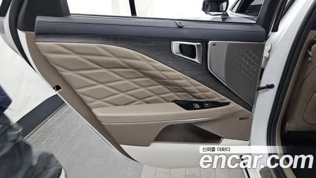 2024 Kia K8 Hybrid Signature Special Sold VIN KNAM5411BRA073436 – rear exterior 2024 Kia K8 Hybrid Signature Special Sold VIN KNAM5411BRA073436 – rear exterior