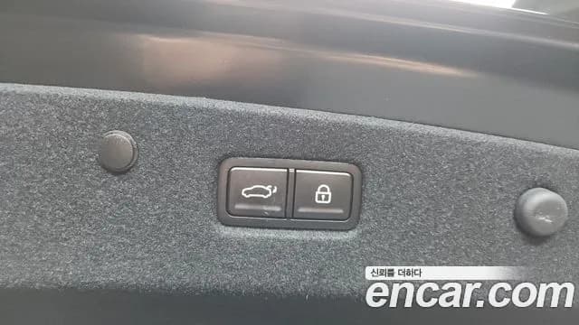2022 Kia K8 3.5 Gasoline 2WD Sold VIN KNAM541DBNA004055 – rear exterior 2022 Kia K8 3.5 Gasoline 2WD Sold VIN KNAM541DBNA004055 – rear exterior