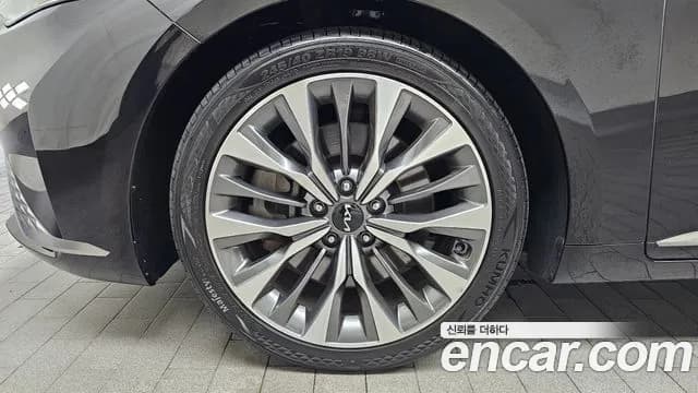 2022 Kia K8 3.5 Gasoline 2WD Sold VIN KNAM541DBNA014534 – rear exterior 2022 Kia K8 3.5 Gasoline 2WD Sold VIN KNAM541DBNA014534 – rear exterior