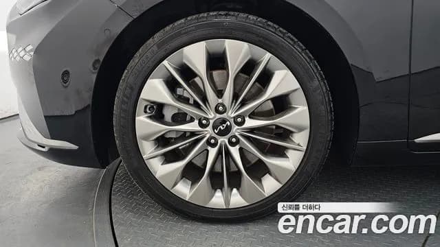 2023 Kia K8 3.5 Gasoline 4WD Sold VIN KNAM541DDPA045747 – side profile 2023 Kia K8 3.5 Gasoline 4WD Sold VIN KNAM541DDPA045747 – side profile