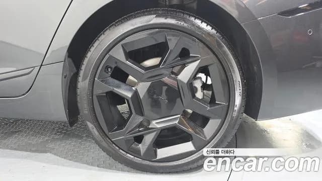 2025 Kia The New K8 3.5 Gasoline 4WD Sold VIN KNAM541DDSA083616 – photo 15 2025 Kia The New K8 3.5 Gasoline 4WD Sold VIN KNAM541DDSA083616 – photo 15