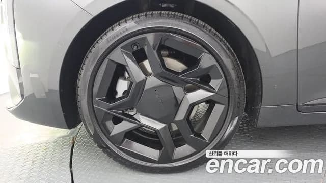 2025 Kia The New K8 3.5 Gasoline 4WD Sold VIN KNAM541DDSA083616 – photo 36 2025 Kia The New K8 3.5 Gasoline 4WD Sold VIN KNAM541DDSA083616 – photo 36