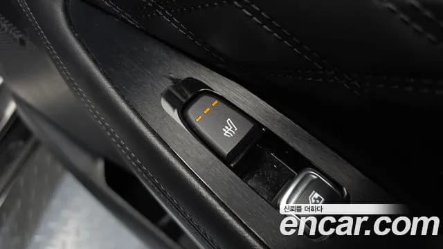 2022 Kia K8 Hybrid Signature Sold VIN KNAM6411BNA007352 – exterior detail 2022 Kia K8 Hybrid Signature Sold VIN KNAM6411BNA007352 – exterior detail