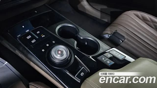 2022 Kia K8 Hybrid Signature Sold VIN KNAM6411BNA007743 – front exterior 2022 Kia K8 Hybrid Signature Sold VIN KNAM6411BNA007743 – front exterior