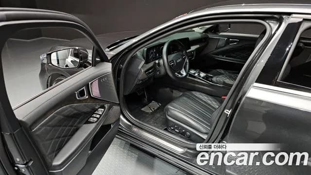 2022 Kia K8 Hybrid Signature Sold VIN KNAM6411BNA009717 – rear exterior 2022 Kia K8 Hybrid Signature Sold VIN KNAM6411BNA009717 – rear exterior