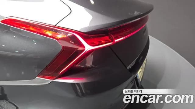 2022 Kia K8 Hybrid Signature Sold VIN KNAM6411BNA009717 – side profile 2022 Kia K8 Hybrid Signature Sold VIN KNAM6411BNA009717 – side profile