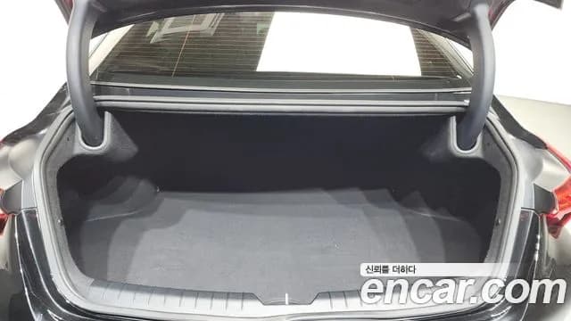 2022 Kia K8 Hybrid Signature Sold VIN KNAM6411BNA015201 – engine bay 2022 Kia K8 Hybrid Signature Sold VIN KNAM6411BNA015201 – engine bay