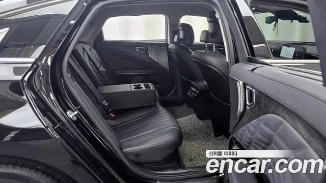 2022 Kia K8 Hybrid Signature Sold VIN KNAM6411BNA015468 – exterior detail 2022 Kia K8 Hybrid Signature Sold VIN KNAM6411BNA015468 – exterior detail