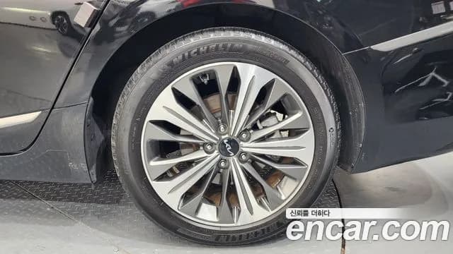 2022 Kia K8 Hybrid Signature Sold VIN KNAM6411BNA018145 – side profile 2022 Kia K8 Hybrid Signature Sold VIN KNAM6411BNA018145 – side profile