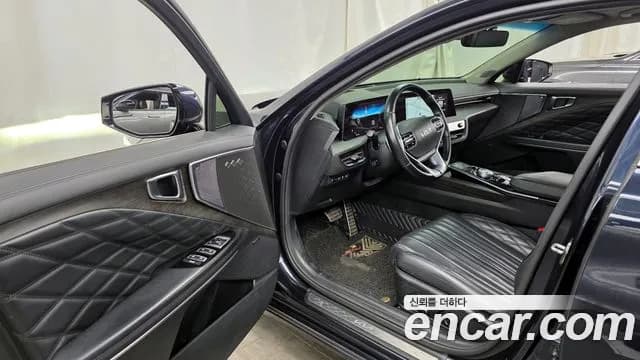 2022 Kia K8 Hybrid Signature Sold VIN KNAM6411BNA019648 – undercarriage 2022 Kia K8 Hybrid Signature Sold VIN KNAM6411BNA019648 – undercarriage