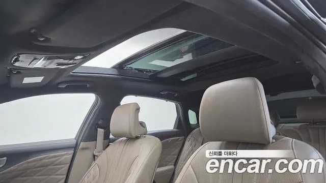 2023 Kia K8 Hybrid Signature Sold VIN KNAM6411BPA043452 – exterior detail 2023 Kia K8 Hybrid Signature Sold VIN KNAM6411BPA043452 – exterior detail