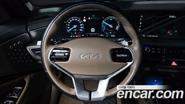 2023 Kia K8 Hybrid Signature Sold VIN KNAM6411BPA045498 – front exterior 2023 Kia K8 Hybrid Signature Sold VIN KNAM6411BPA045498 – front exterior