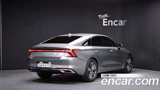 2023 Kia K8 Hybrid Signature Sold VIN KNAM6411BPA046424 – undercarriage 2023 Kia K8 Hybrid Signature Sold VIN KNAM6411BPA046424 – undercarriage