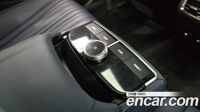 2025 Kia The New K8 Hybrid Signature Black Sold VIN KNAM6411BSA079818 – photo 14 2025 Kia The New K8 Hybrid Signature Black Sold VIN KNAM6411BSA079818 – photo 14