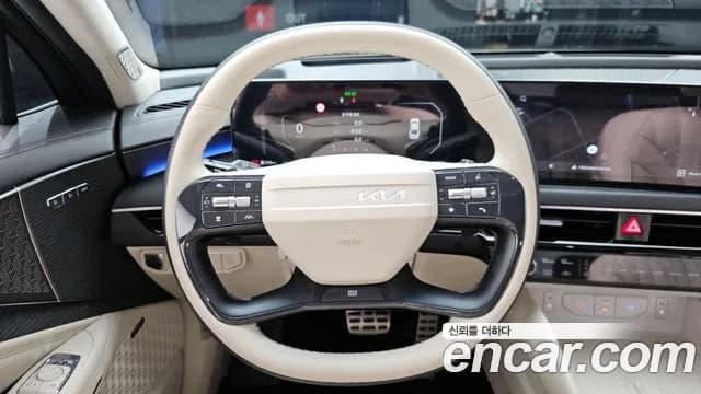 2025 Kia The New K8 Hybrid Signature Sold VIN KNAM6411BSA083836 – front exterior 2025 Kia The New K8 Hybrid Signature Sold VIN KNAM6411BSA083836 – front exterior