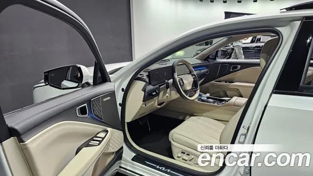 2025 Kia The New K8 Hybrid Signature Sold VIN KNAM6411BSA088483 – front exterior 2025 Kia The New K8 Hybrid Signature Sold VIN KNAM6411BSA088483 – front exterior