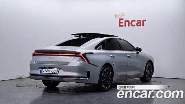 2026 Kia The New K8 Hybrid Signature Sold VIN KNAM6411BTA100939 – side profile 2026 Kia The New K8 Hybrid Signature Sold VIN KNAM6411BTA100939 – side profile