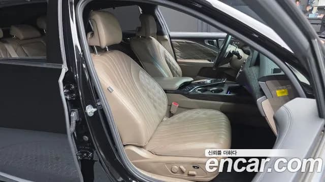2022 Kia K8 2.5 Gasoline 2WD Sold VIN KNAM641BBNA000890 – interior seats 2022 Kia K8 2.5 Gasoline 2WD Sold VIN KNAM641BBNA000890 – interior seats
