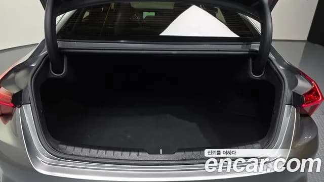 2022 Kia K8 2.5 Gasoline 2WD Sold VIN KNAM641BBNA002322 – exterior detail 2022 Kia K8 2.5 Gasoline 2WD Sold VIN KNAM641BBNA002322 – exterior detail